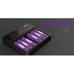 Efest LUC V6 2Amp/ Интеллектуальное цифровое зарядное устройство