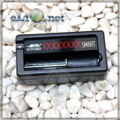 Efest Xsmart 3.7V smart charger универсальное  зарядное устройство