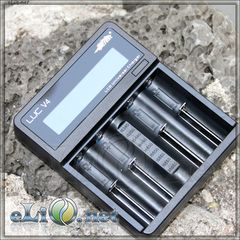Efest LUC V4 / Интеллектуальное цифровое зарядное устройство