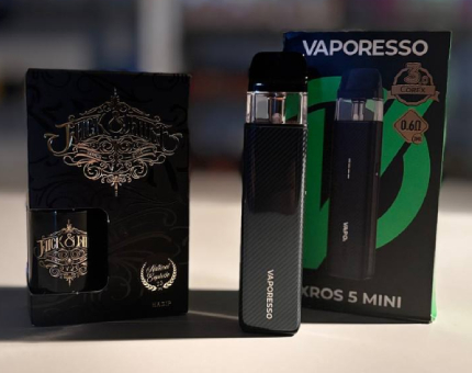 Vaporesso XROS 5  та вейп мікс кіт Wick Wire